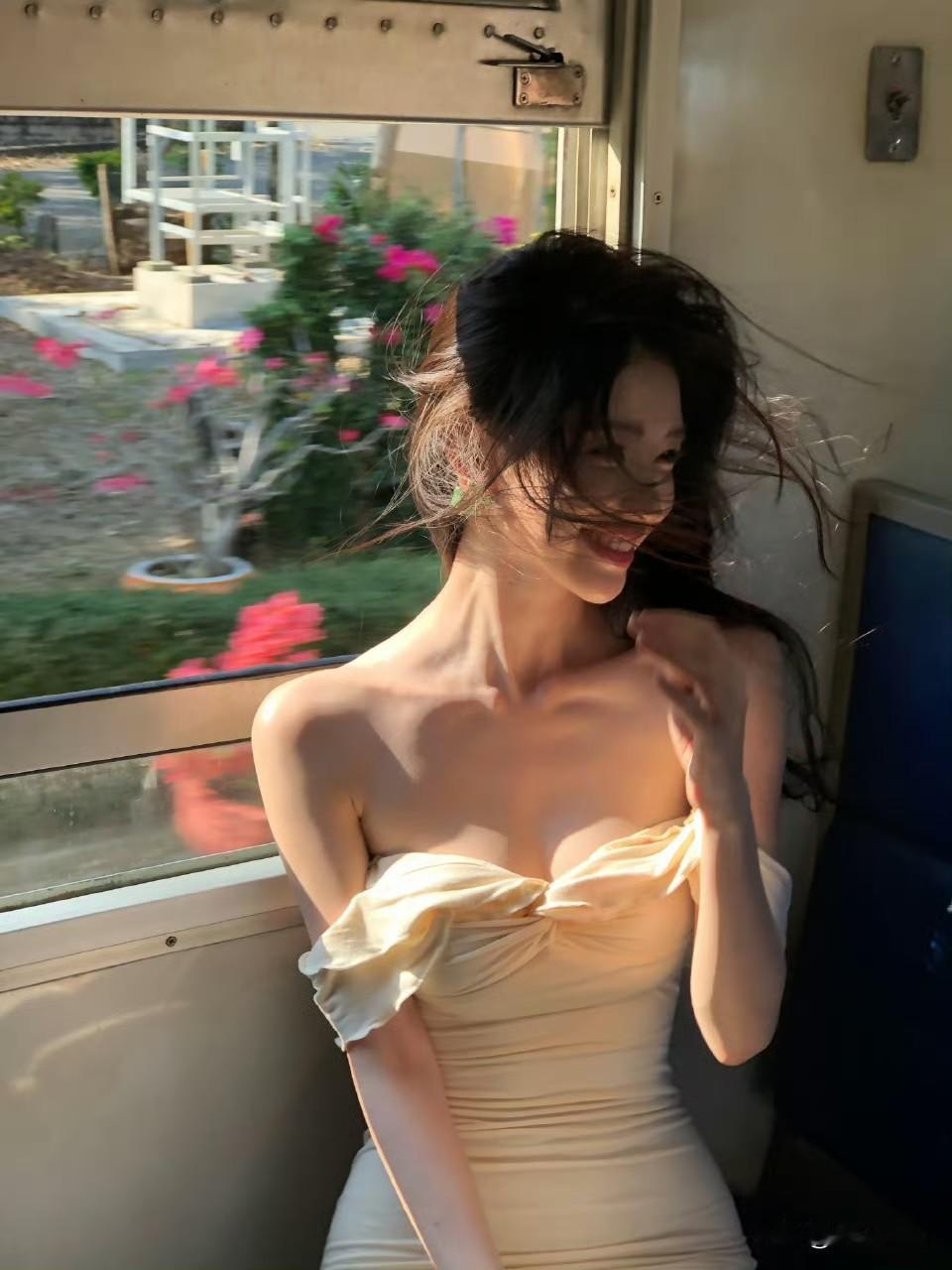 方圆最新物料😘这姐的身材真没得说​​​