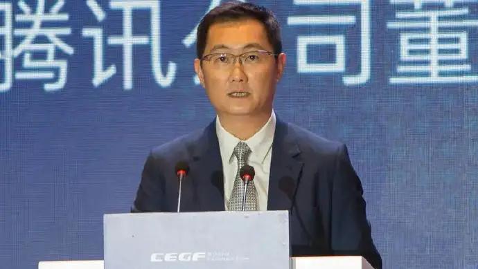 马化腾在年会上一句话，直接给闹得沸沸扬扬的外卖大战按下了暂停键——腾讯退了。