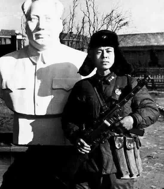 雷锋（1940年12月18日—1962年8月15日），原名雷正兴，出生于湖南长沙