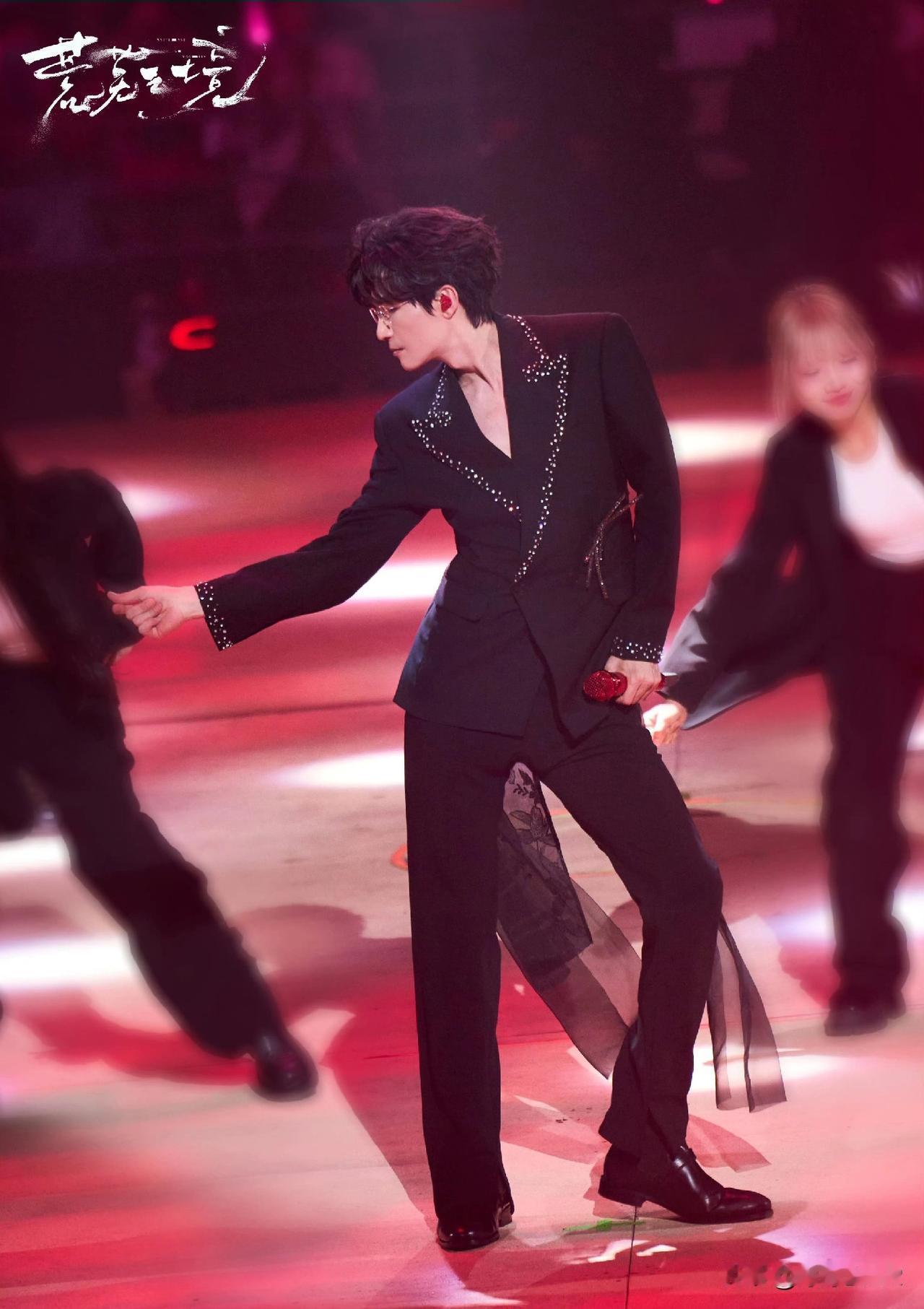 陈楚生的经纪人可真让人羡慕一个小小商务宣传到工作室没多久，就赶上生哥事业起飞