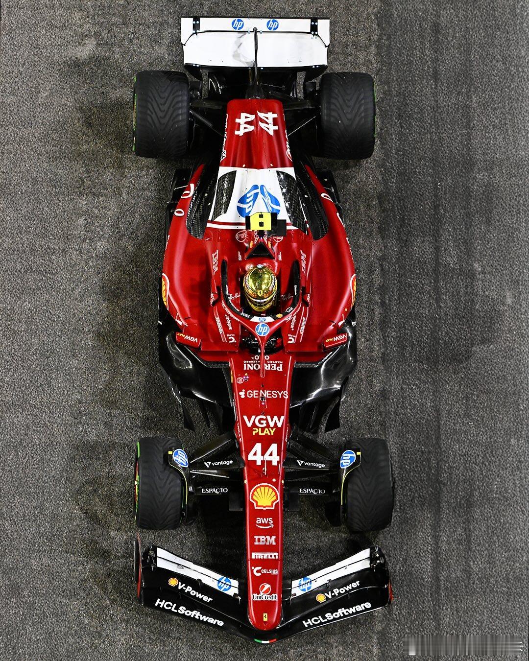 ✨卡片背后有每一个值得记录的瞬间📷新加坡大奖赛，汉密尔顿连续第16个赛季刷出