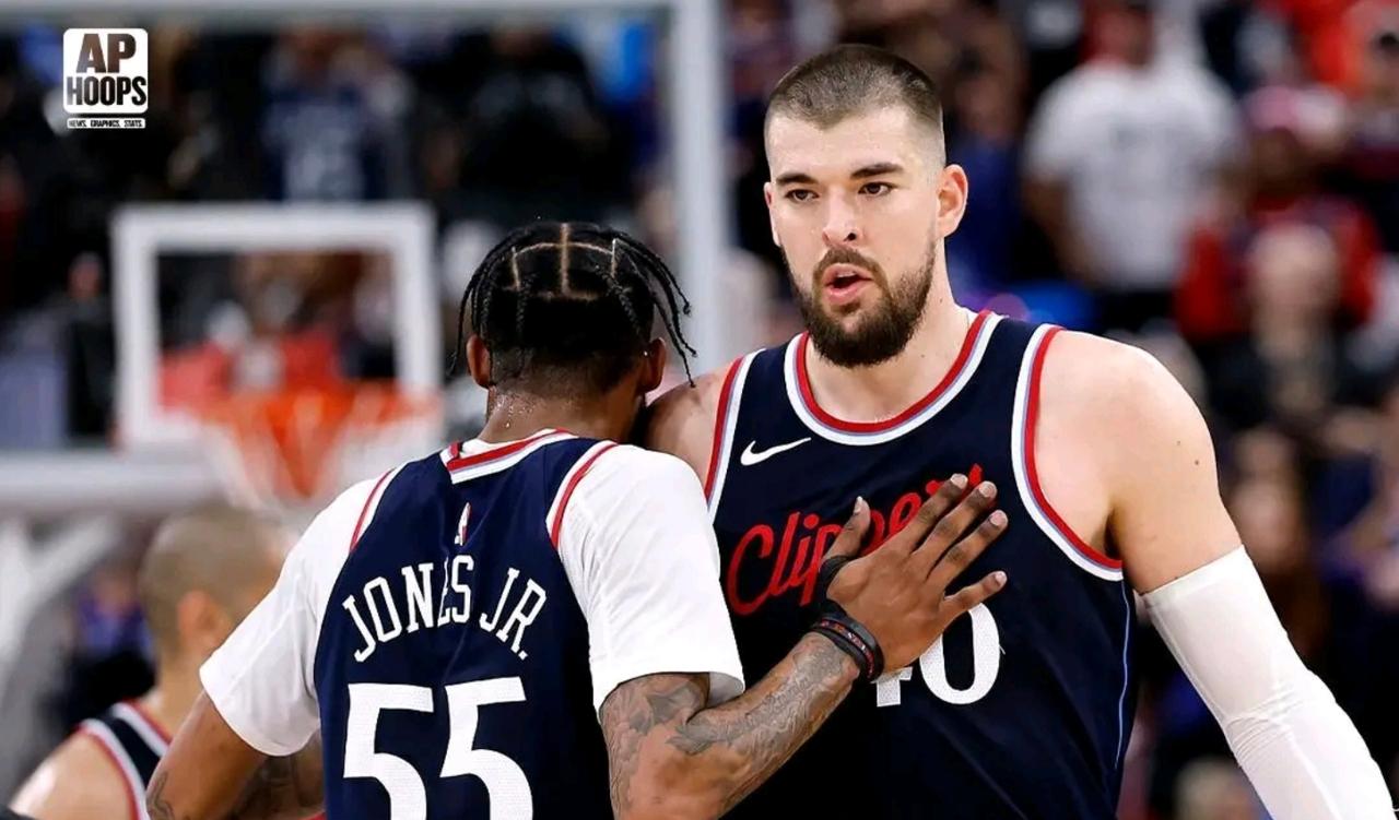 快船队已经接到了多支球队关于祖巴茨和琼斯的咨询电话。快船如果梭哈能搞来个什么级