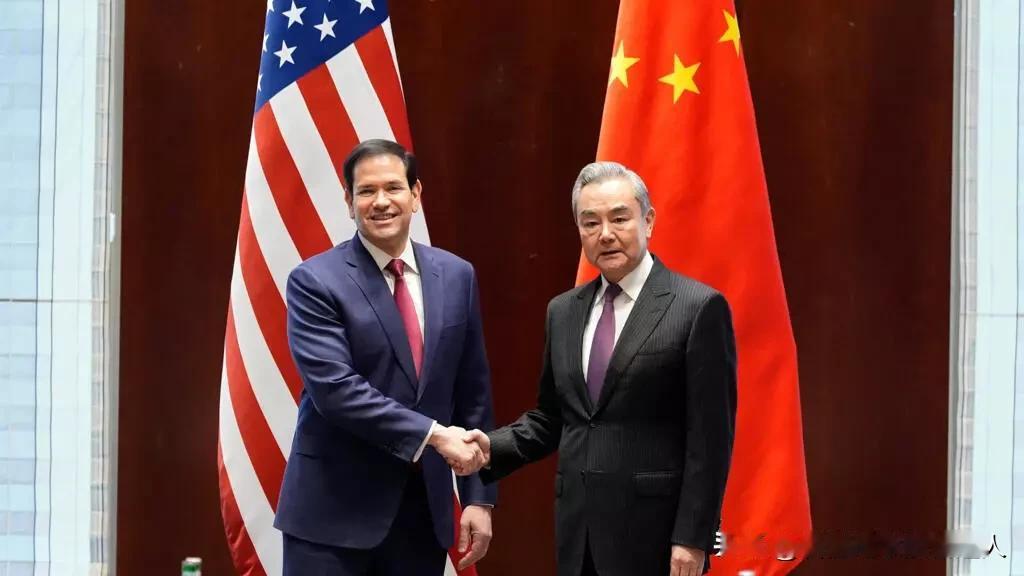 卢比奥竟然谈起了“理性”？很多人以为这是美国鹰派转性了，要对华示好。错了！真相是