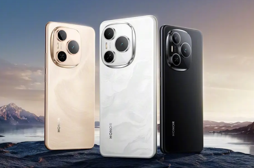 【荣耀被曝首发10000mAh电池】近日有爆料称，荣耀将率先带来10000mAh