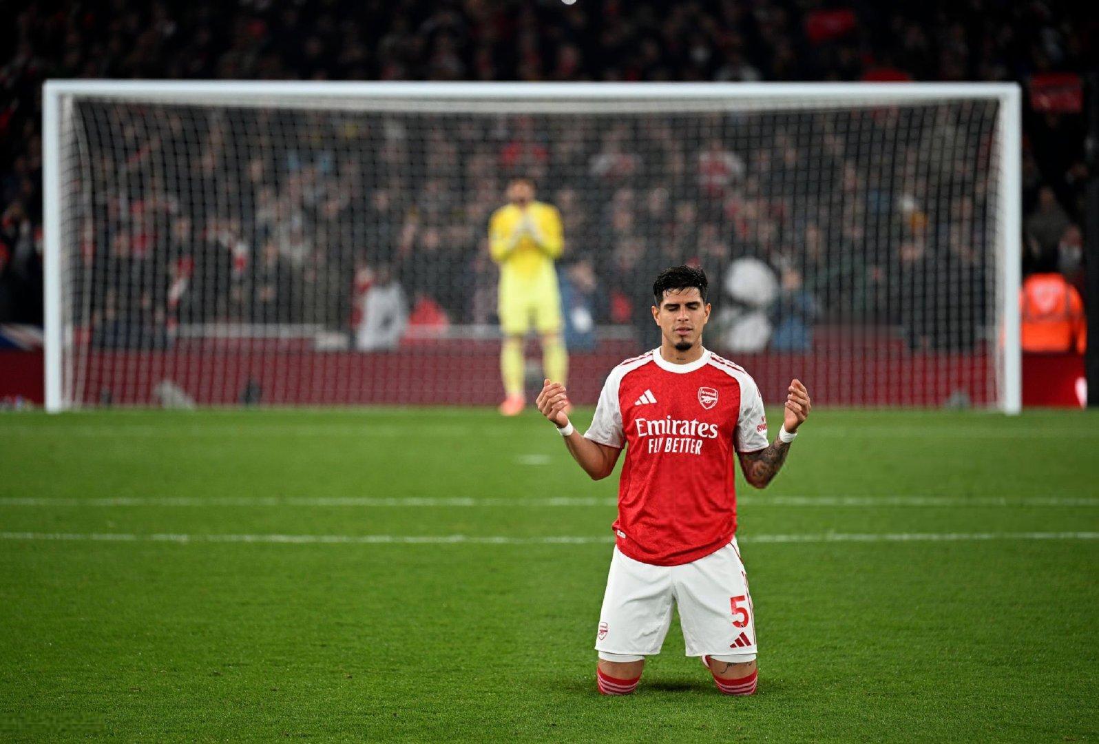 理查兹谈阿森纳的后防阵容深度：“赛前人们还在质疑'阿森纳是否只能靠定位球破门''