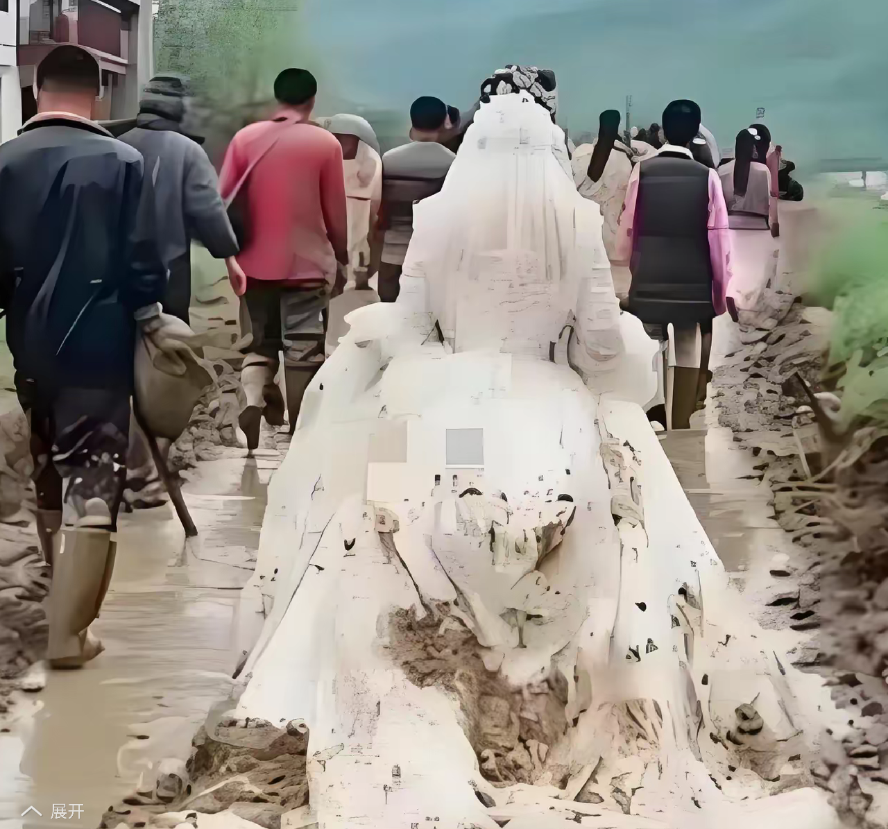 这婚非结不行吗？摄影师实在看不下去了。
