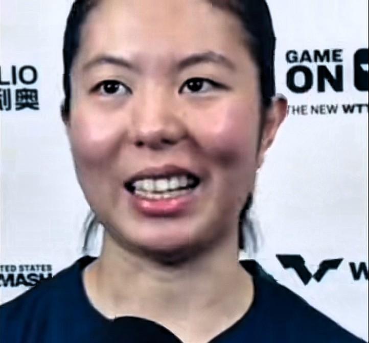 对手把孙颖莎比做AI[捂脸哭]刘洋子这小孩挺有意思，说话挺实在的，面对记者采