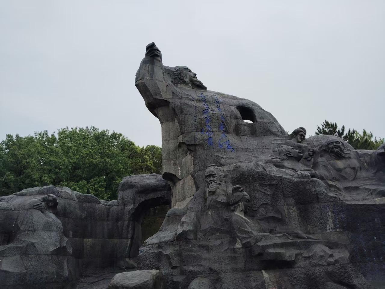 李渊的皇后窦氏总共生有四个嫡子，老大李建成，老二李世民，老三李玄霸，老四李元吉，