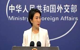 有时候，最大的表态，就是不表态。你有没有发现，那个总想在饭桌上插话、显得自己很