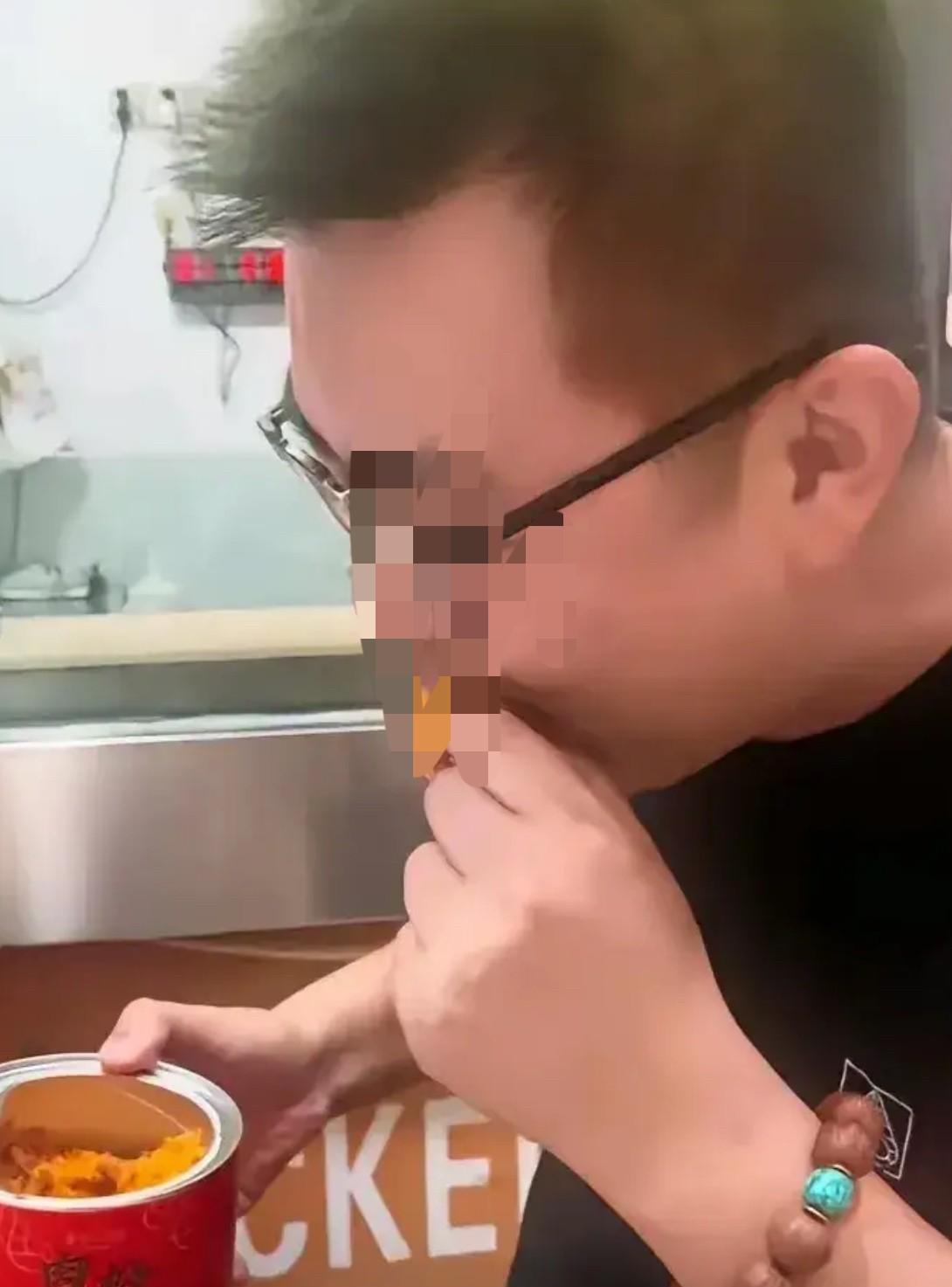 蛋糕的一句经典名句：DNA算个球！蛋糕因28事件，大家认识了他，那时候的他腼腆