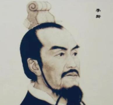 李斯的女儿嫁给了扶苏，秦始皇死后，为何李斯不帮扶苏却帮胡亥？先说说李斯这人。他
