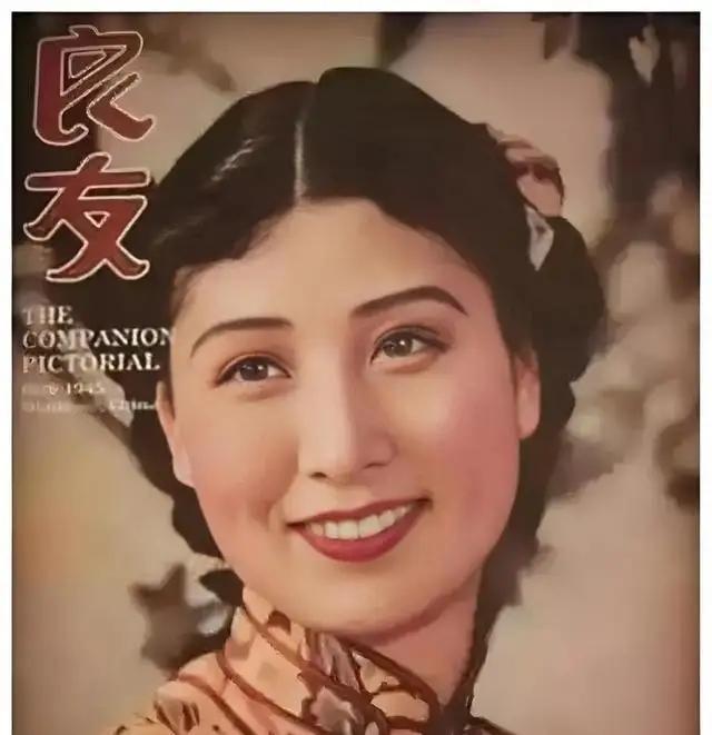 1940年深夜，民国大美女郑苹如，被秘密押到小树林执行枪决。特务垂涎她的美色，犹