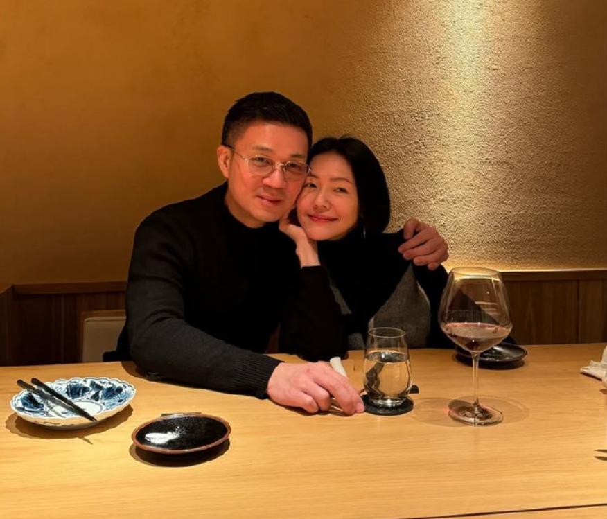 为了感谢大S的粉丝，许雅均也是拼了，居然晒出大S出殡当天的照片，以此证明自己的身