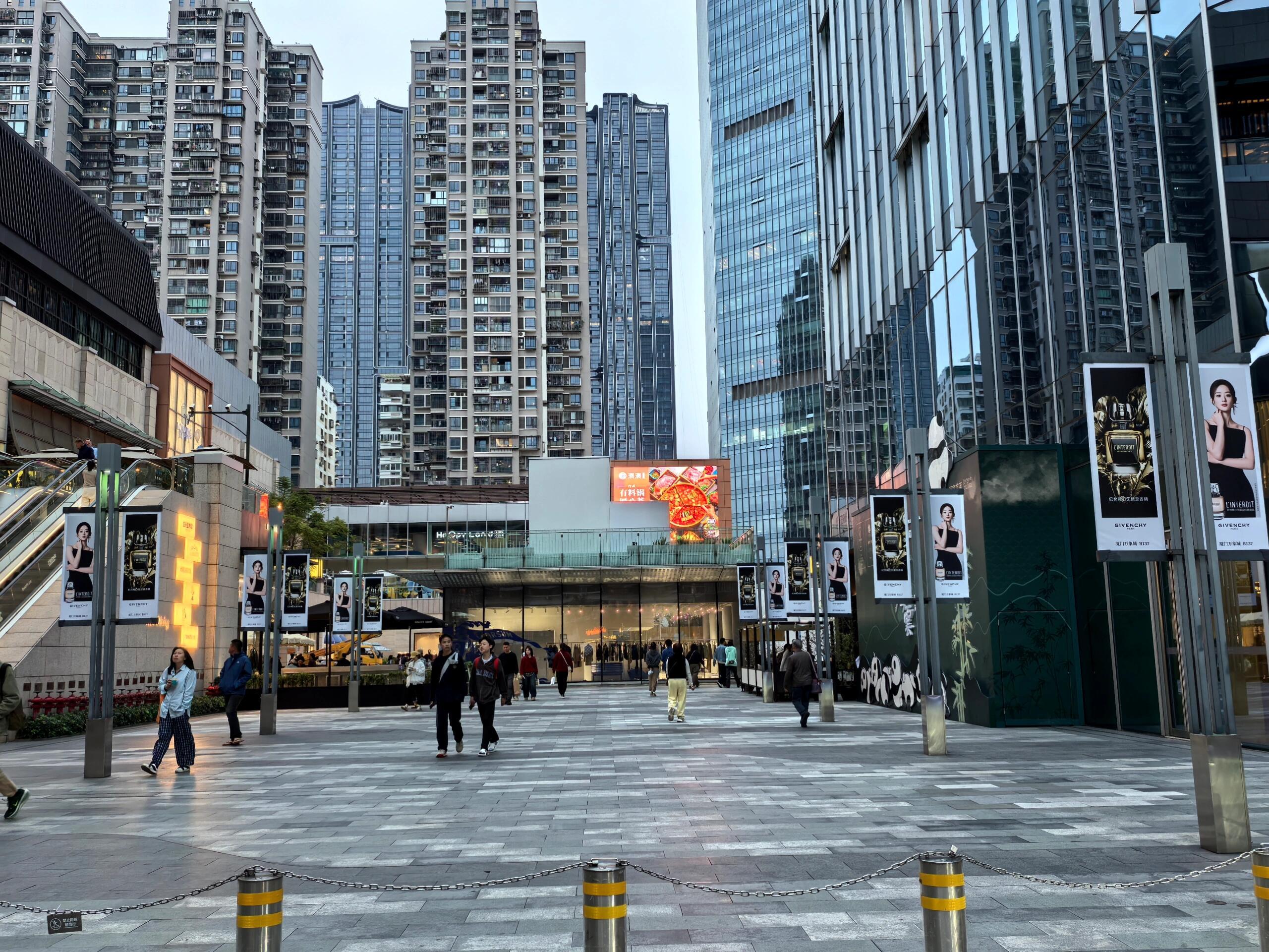 赵丽颖纪梵希地广巨高级，好权威啊❗️