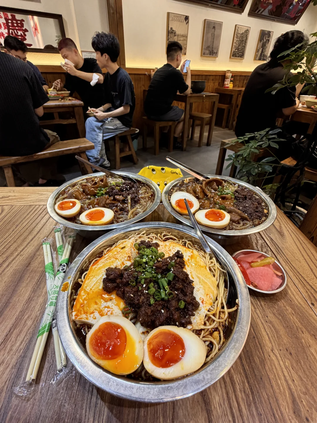 在广州，认准这种巷子里的破烂小店（无敌香！！
