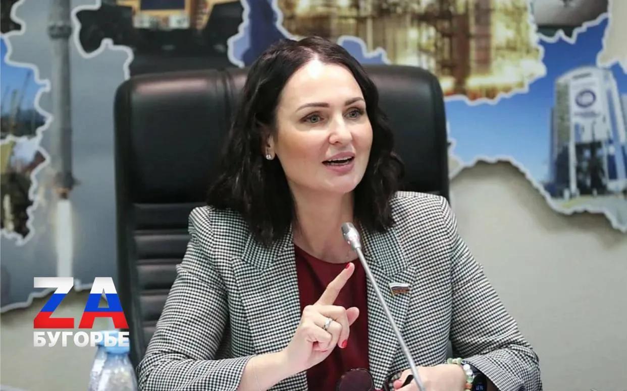 俄罗斯国家杜马认为，俄罗斯人不适合吃外国水果，只适合吃俄罗斯自己生产的水果。
