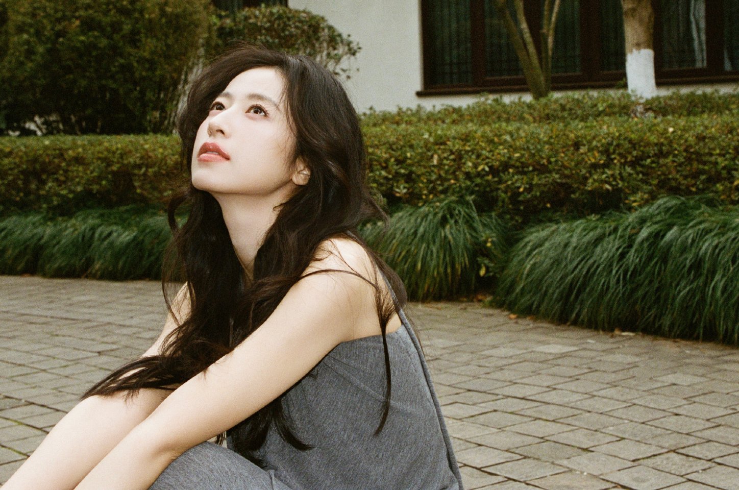 周雨彤完全文艺电影女主角