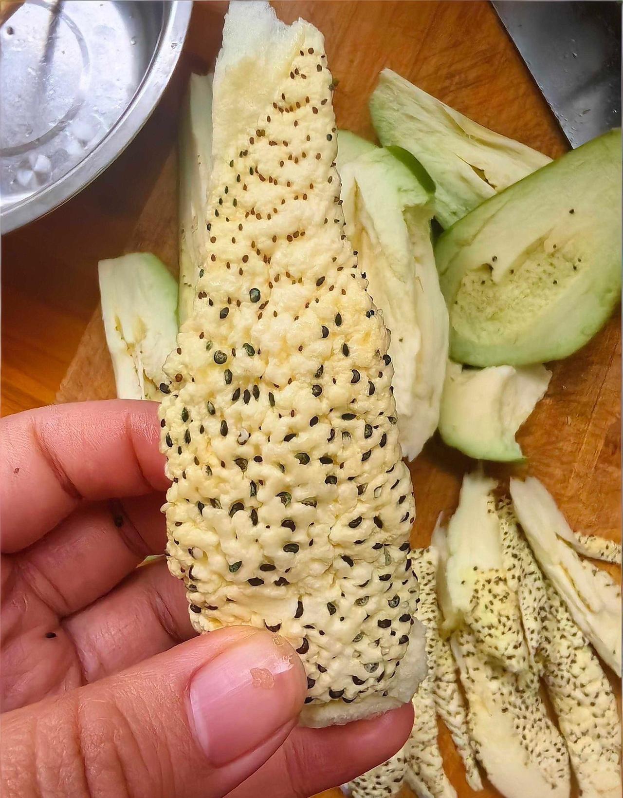 这茄子是怎么了