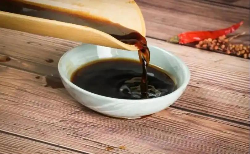 医生发现：喝醋能在72小时内清除60%的血栓，是真的吗街坊邻居最近都在传，喝醋