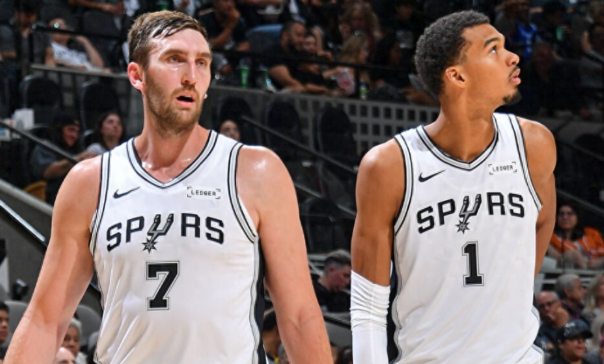 作为矿密，你们教练怎么能这么蠢文班科内特一人打24分钟能怎样？到季后赛还有一