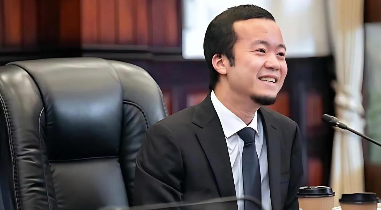柬埔寨官员人人自危啊，唯恐和太子集团或者太子集团董事长陈志沾上边！近日，柬埔寨