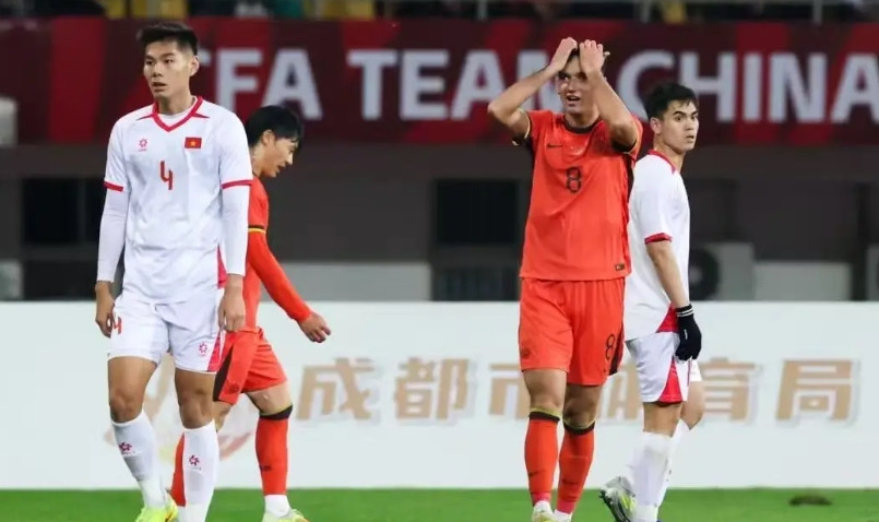 中国足坛爆发惊天大冷，熊猫杯足球邀请赛，让人家踢成熊猫！中国足球，输球一直没