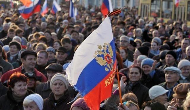 俄罗斯改变战术了，号召乌克兰各州举行公投，决定是否加入俄罗斯。不得不说，这一招真