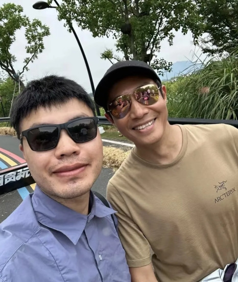 撒贝宁和家人去千岛湖过端午节，6岁女儿扎着脏辫，肉嘟嘟好可爱撒贝宁与家人共度端