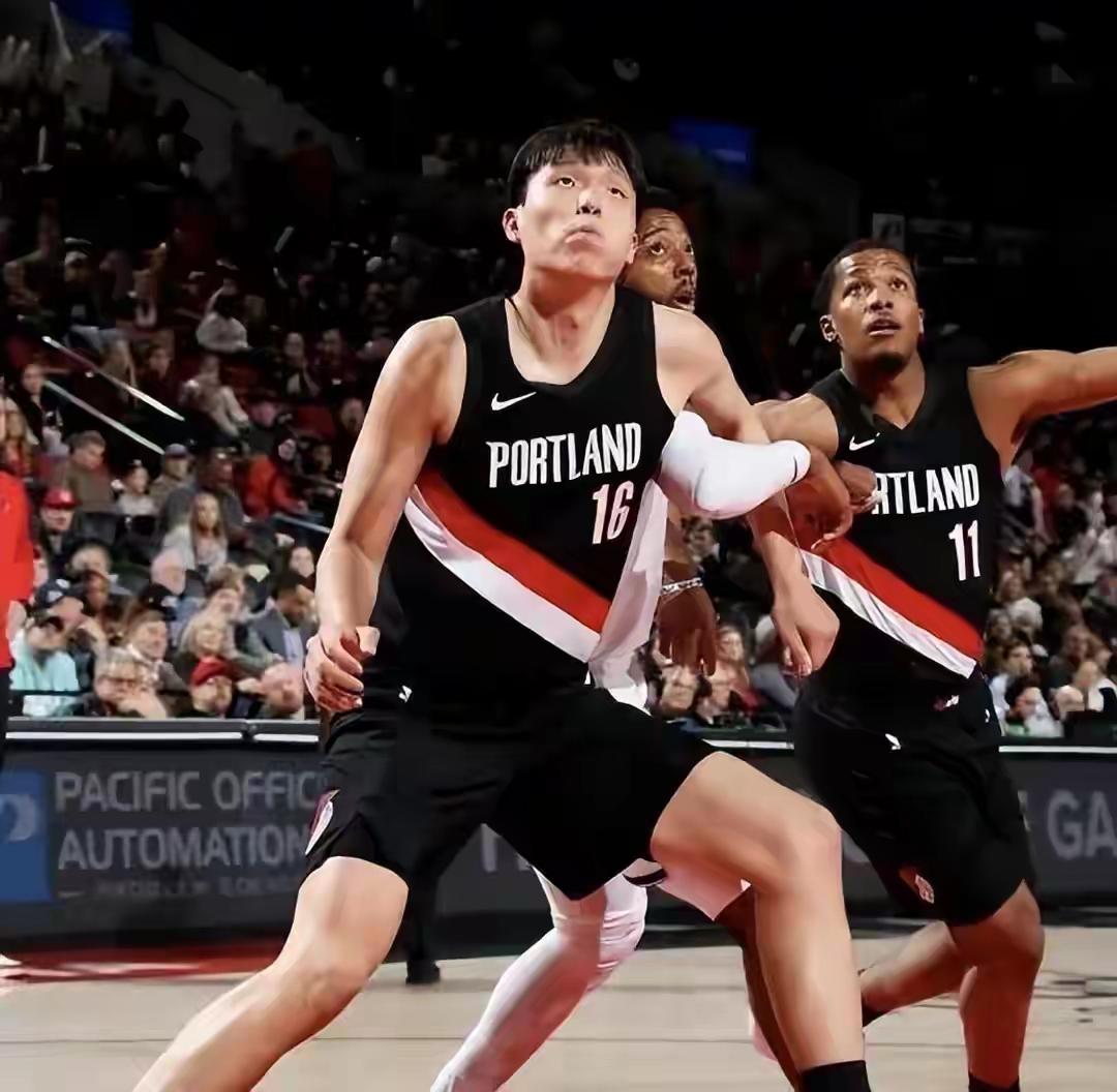 杨瀚森练出三分他的进攻威胁就更大了，防守球员就会被吸引出来，篮下就会被空出来，这