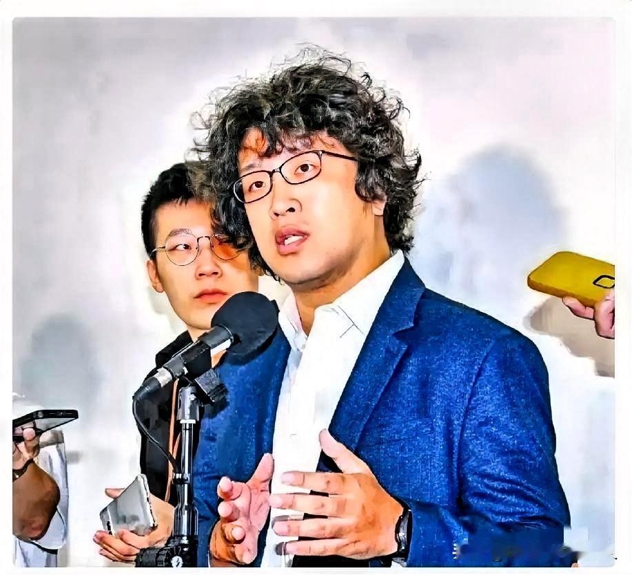 被正式通缉,纳入“台独”顽固分子名单之后,沈伯洋出来回应了!10月28日,沈伯洋