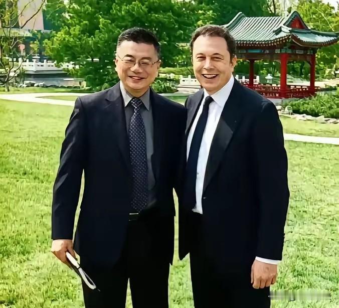 谁能治得了不可一世的埃隆・马斯克？答案是一个上海人。在国际商界，马斯克向来以
