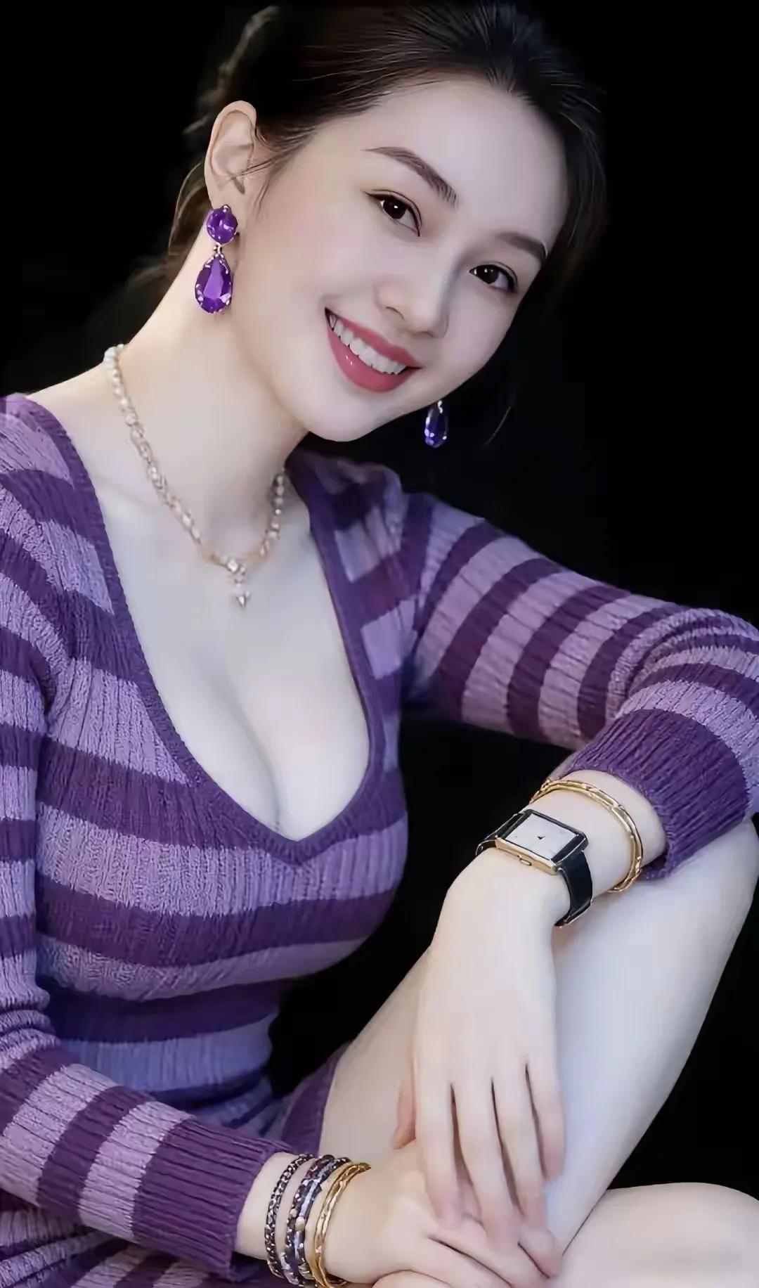 虞美人•相思吟李煜体//词林正韵文//熏墨残宵独倚轩窗久，眉蹙相思又。