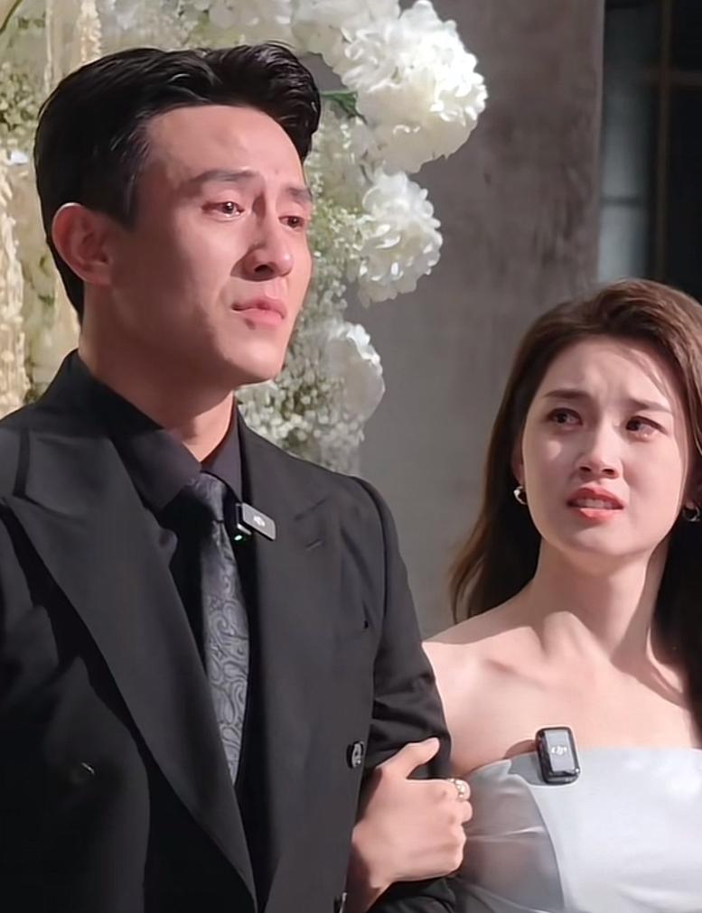 真的吃相有点难看了估计《盛夏芬德拉》的导演绷不住了他怎么都没有想到，本想举办