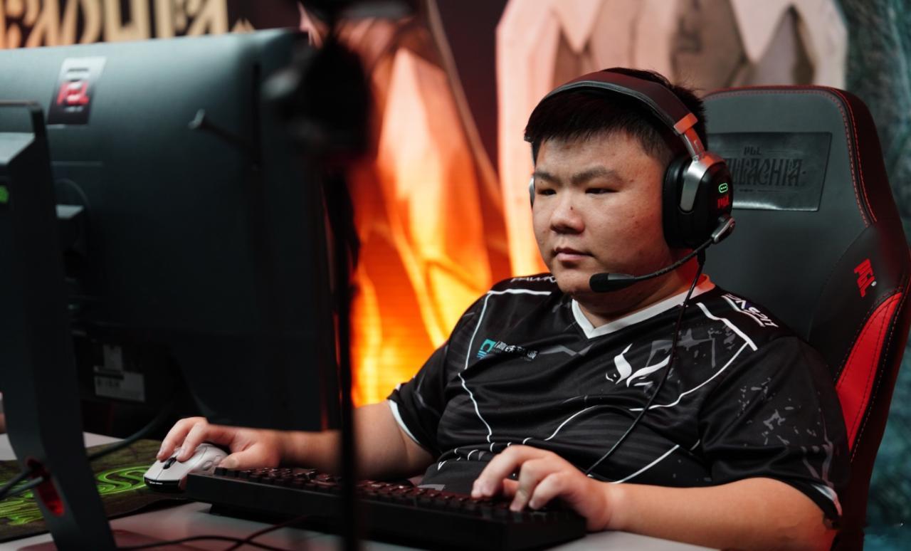 液体战队的Carry米奇接受采访说感觉中国战队只有在TI的时候才会全力以赴，Xi