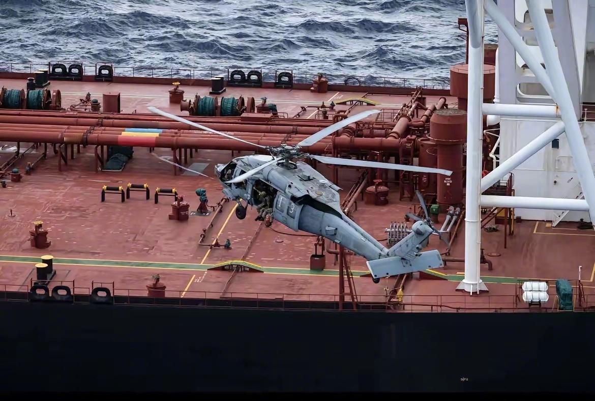 美国果然来搞事了！就在除夕当天（美国时间2月15日）报道，在印度洋海域，美国特种