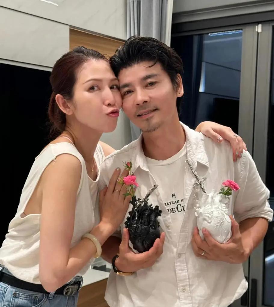 蔡少芬夫妇旅游时张晋突发心脏病，自述濒死体验！8月8日，《披荆斩棘》再度开播，