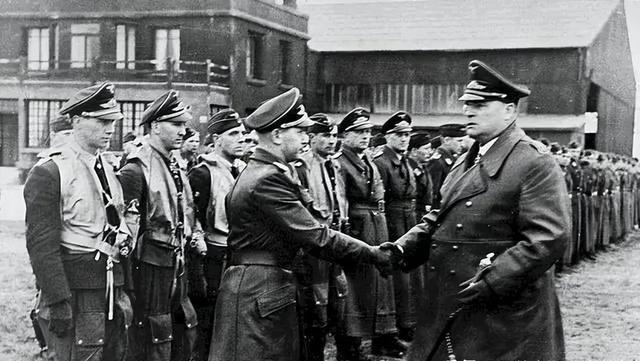 以前神罗皇帝和第二帝国啥都缺，就是不缺兵，但是在二战中却真的做到了，第三帝国真的