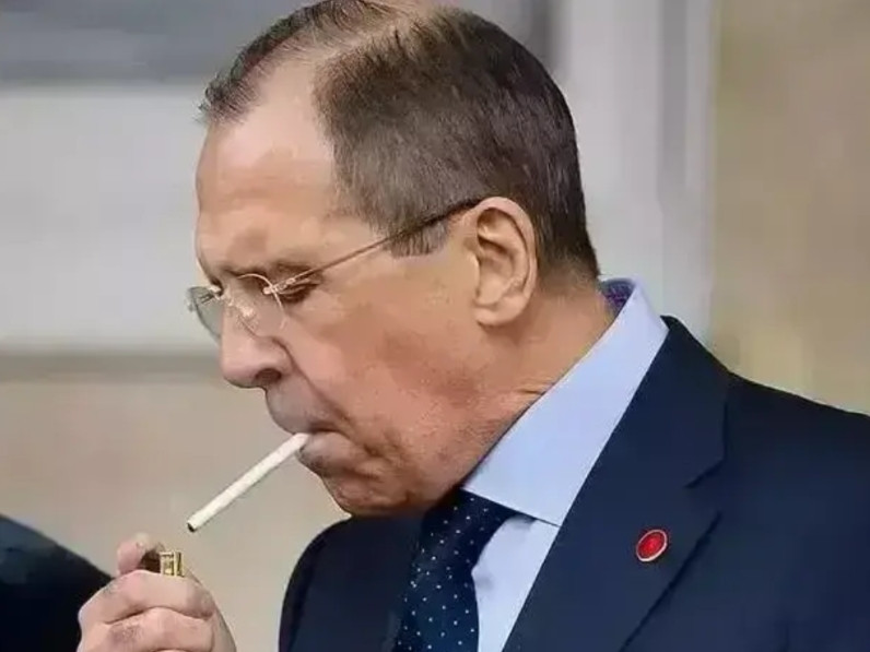 乌克兰“蛛网”行动，6个震惊：第一、规模大，袭击了5个州，至少7个机场。摩尔曼