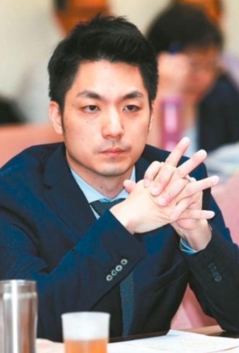 如何看待蒋万安？说白了，此人的性格、风格、胸怀、格局，活脱脱一个再版马英九！