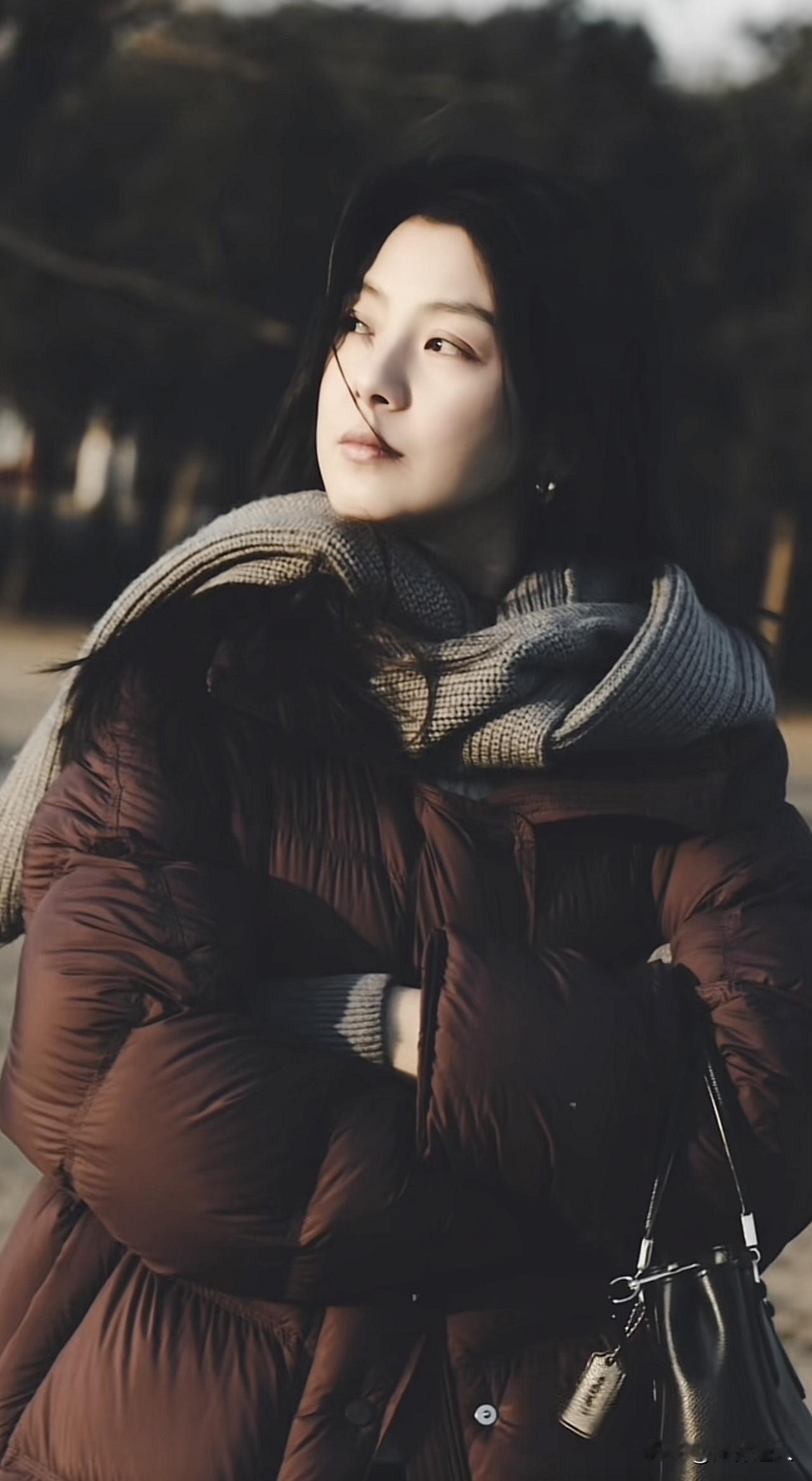 如果不幸拥有了所谓的“上帝视角”，你大概率活不过三分钟。这不是危言耸听，这是