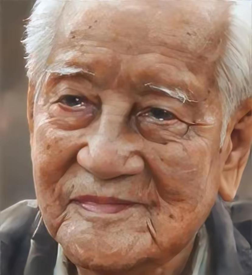 1988年，“中国核潜艇之父黄旭华，在南海做深潜试验时，顺道回了趟家，看望自己的