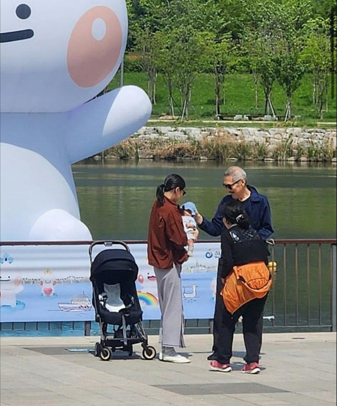 金敏喜生子后状态？？到底为什么一个大美女找个老头还生了孩子[
