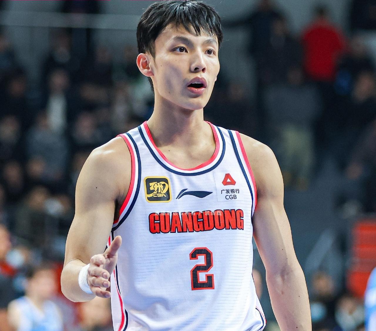 广东全运会男篮88-82战胜美国队，这场比赛太精彩了，双方甚至还起了小冲突。