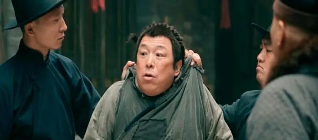 没错，最近观众们都在热议黄渤和尹正的演技又更上一层楼啦！在陈佩斯执导的《戏台》中