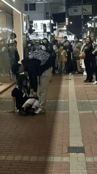 一次次的放纵，必然会遭遇一生的痛苦；天下女人不是她一人，何必死抱不放？