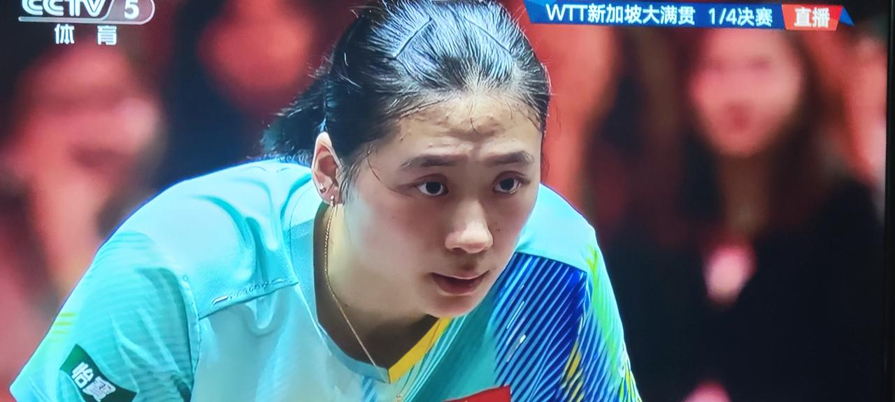 陈熠4:0零封陈幸同，不是陈幸同退步了，而是肉眼可见陈熠涨球了。在正手进攻上，