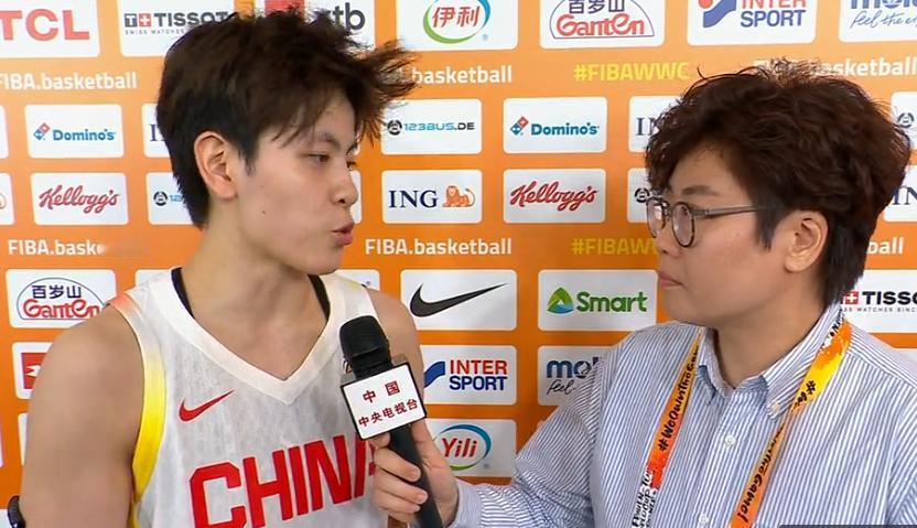 赛后采访，杨舒予评绝平一球：运气运气！9月6日，中国女篮在世界杯的第二场比赛加