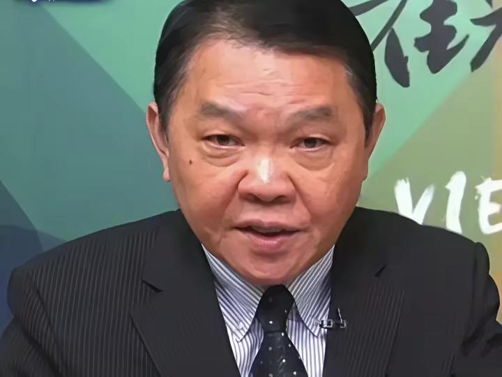 前台海军舰长黄征辉说：从日本明治维新到现在，打了三个国家，打了俄罗斯，再打了中国