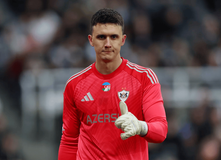 卡拉巴克门将: 我希望不止球迷夸赞, 还梦想英超球队签下我