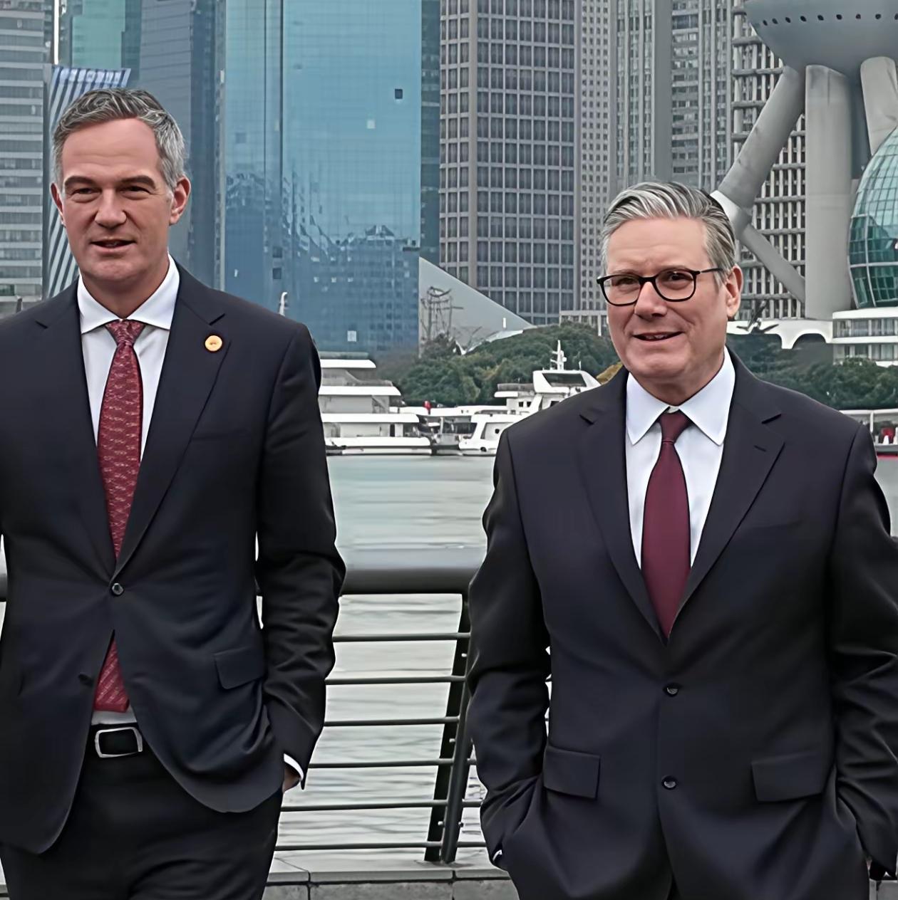 这盛世，英国首相都看呆了吧！看着东大明珠的璀璨，英国首相无限感慨，他没有想到，